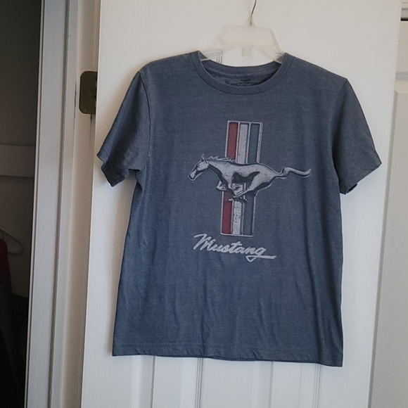 Ford Mustang Logo T-Shirt - Picture 1 of 4